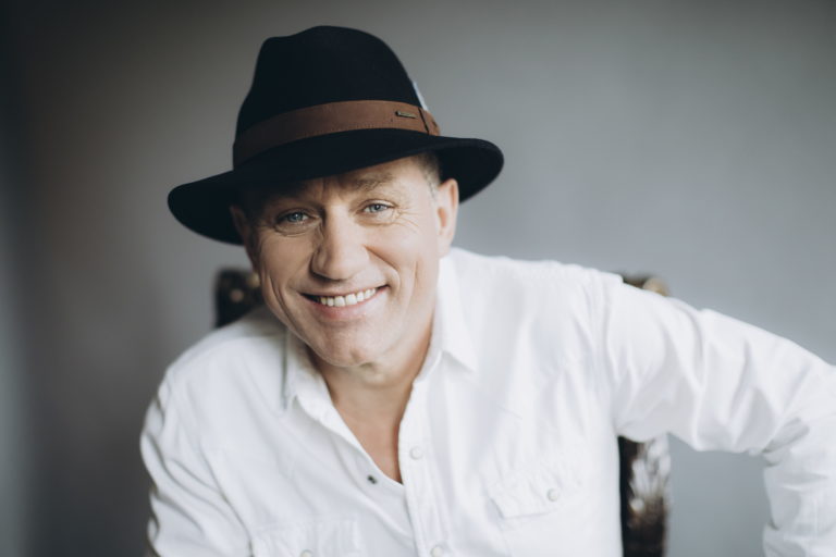 Анатолій Гнатюк